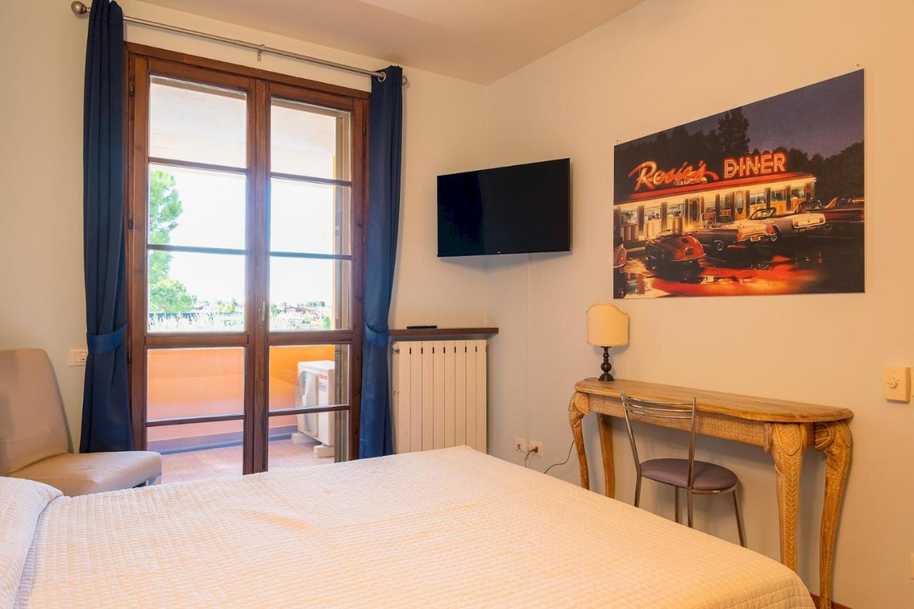 La Casa Sul Porto - Italian Homing Διαμέρισμα Σιρμιόνε Εξωτερικό φωτογραφία
