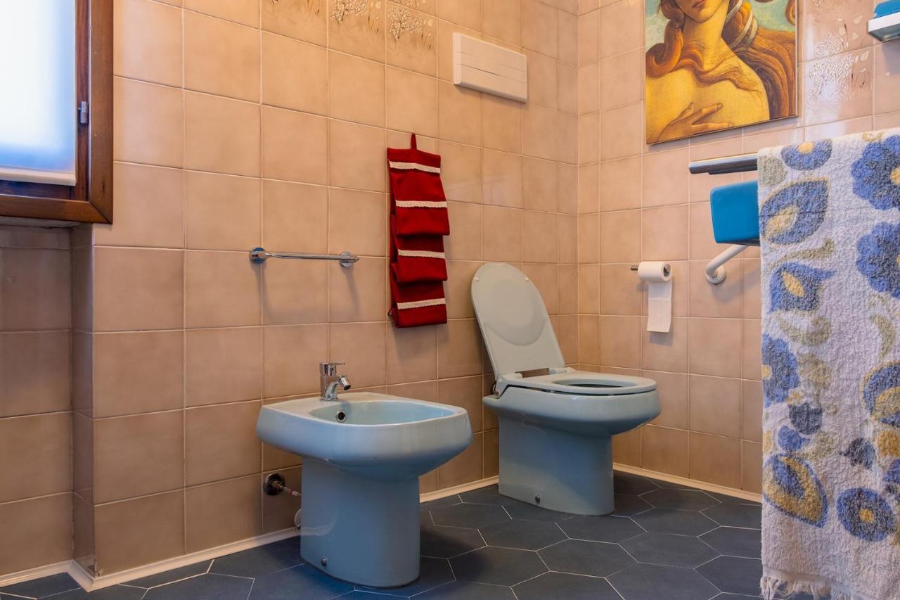 La Casa Sul Porto - Italian Homing Διαμέρισμα Σιρμιόνε Εξωτερικό φωτογραφία