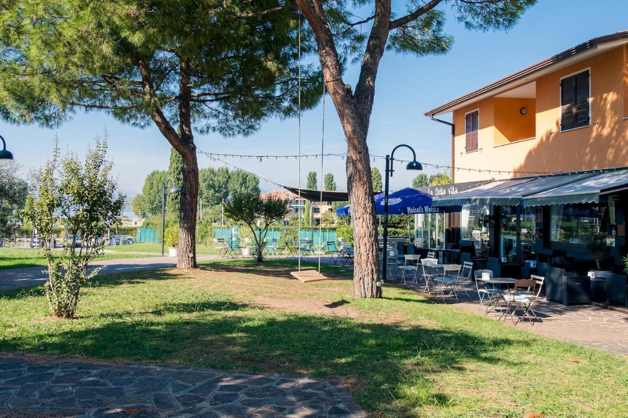 La Casa Sul Porto - Italian Homing Διαμέρισμα Σιρμιόνε Εξωτερικό φωτογραφία